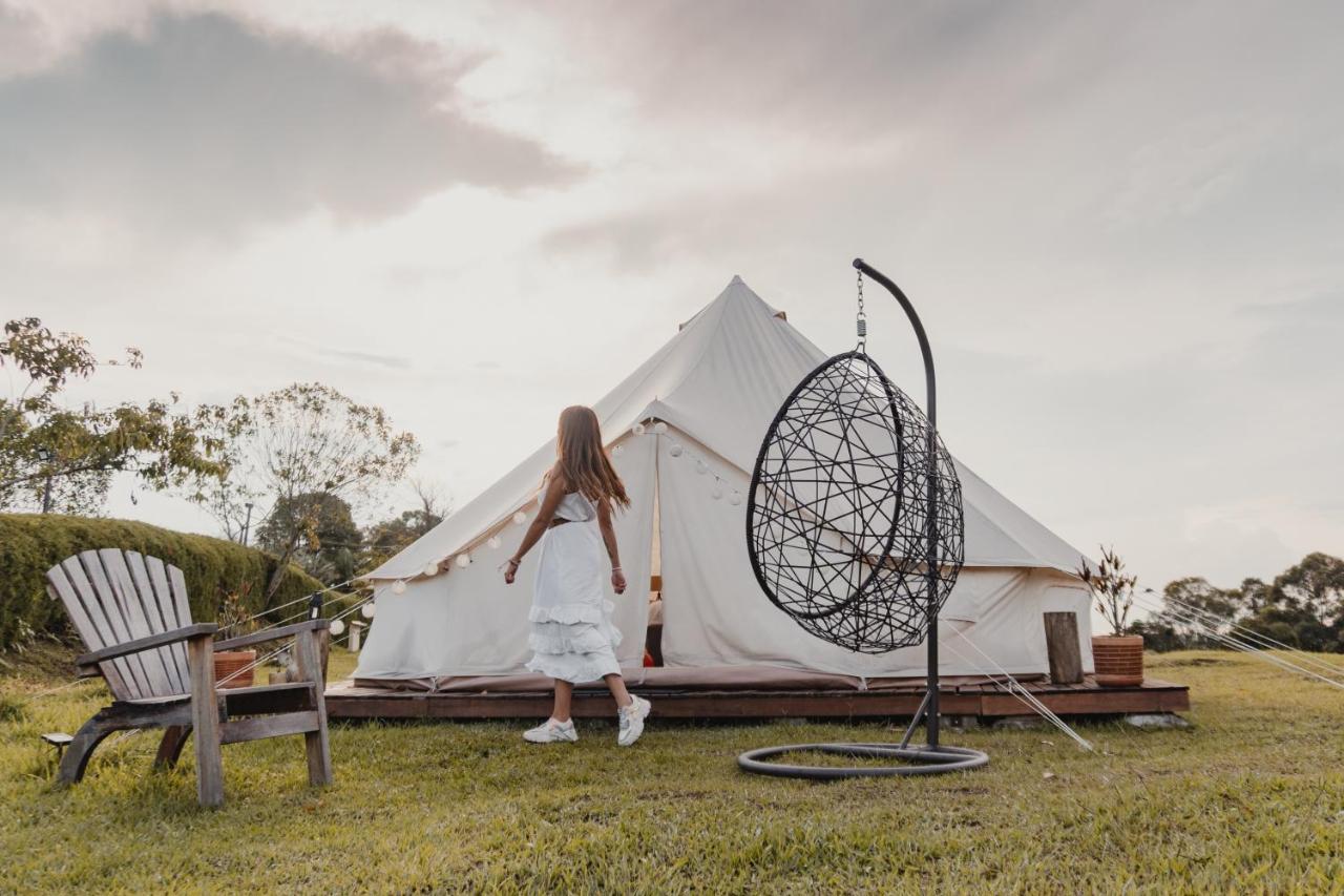 ホテル Montana Glamping サレント エクステリア 写真