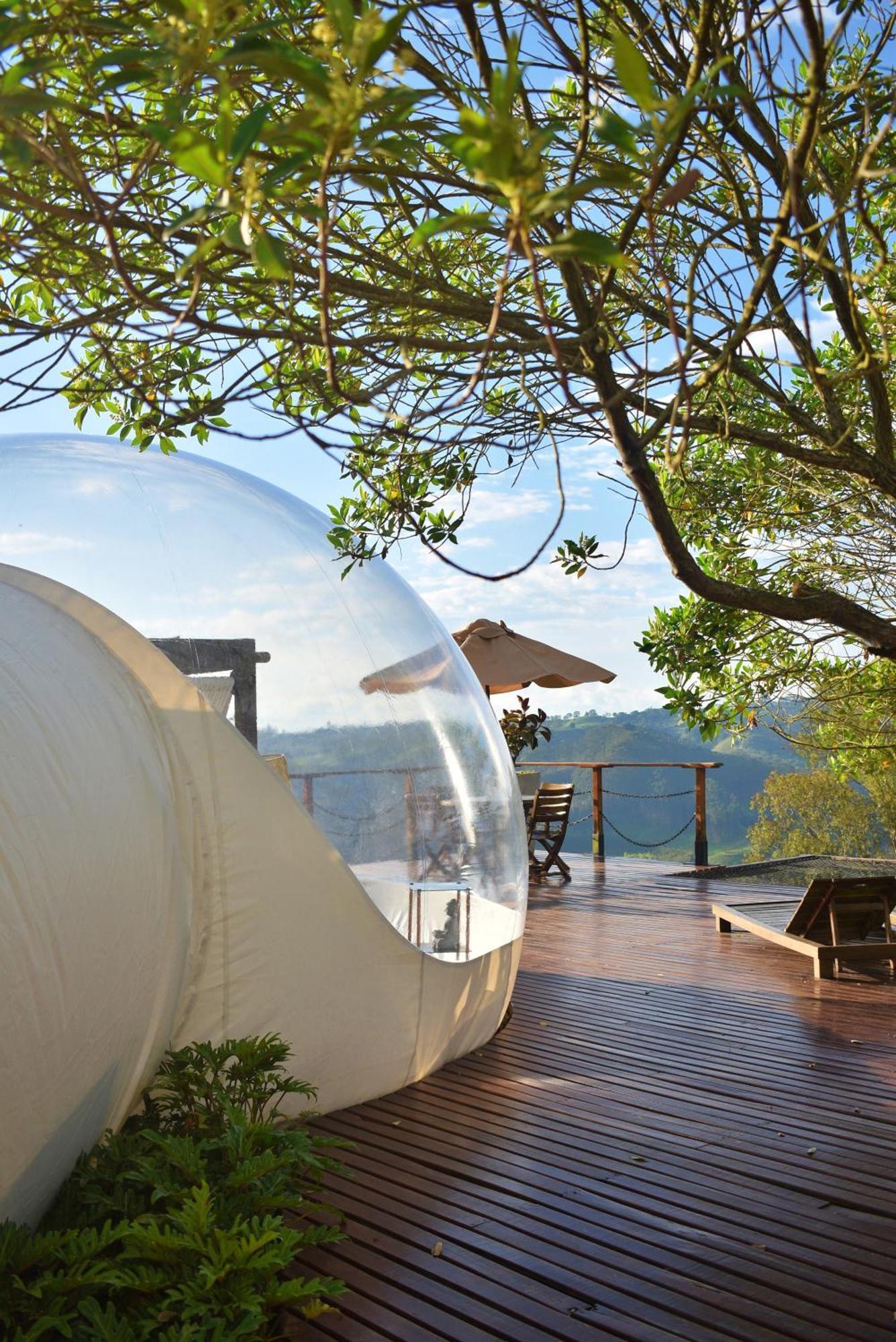 ホテル Montana Glamping サレント エクステリア 写真